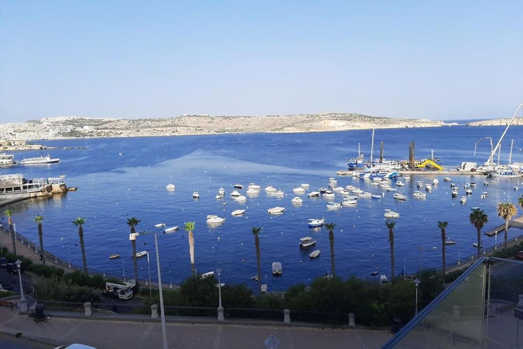 New Seafront Apartment - Spectacular Views St. Paul's Bay Luaran gambar