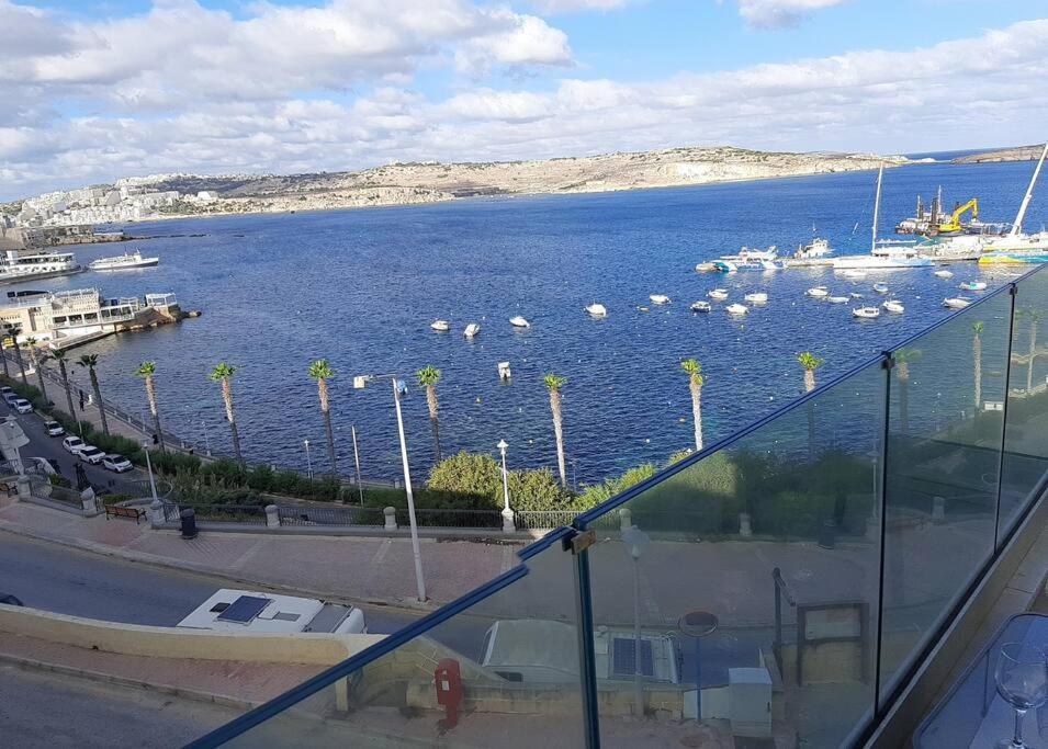 New Seafront Apartment - Spectacular Views St. Paul's Bay Luaran gambar