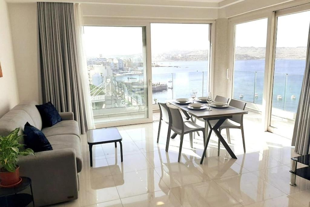 New Seafront Apartment - Spectacular Views St. Paul's Bay Luaran gambar