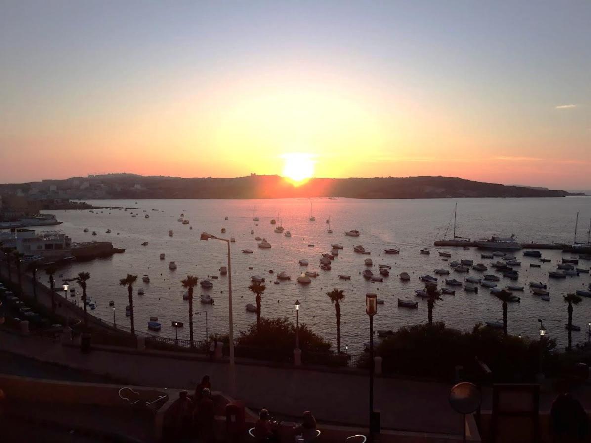 New Seafront Apartment - Spectacular Views St. Paul's Bay Luaran gambar